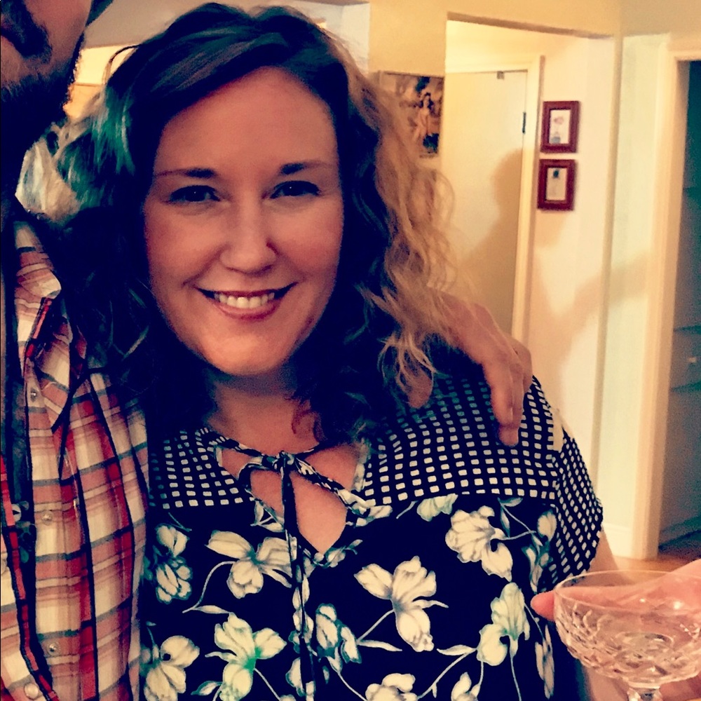 Meet your Posher, LaDonna 💜